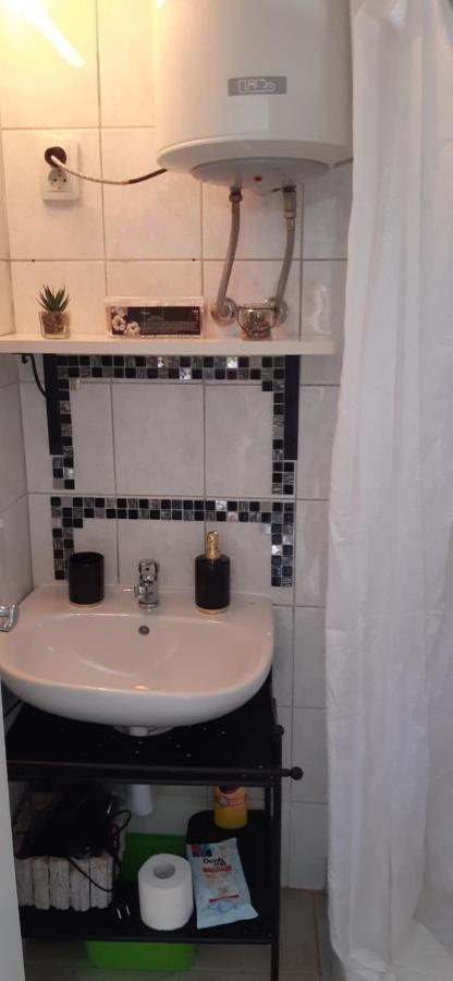 Apartman Goga Draga Bašćanska 外观 照片